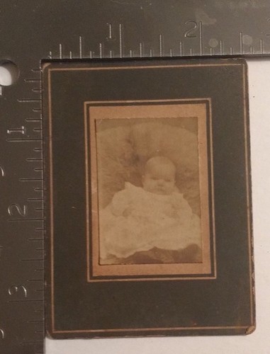 Fotografía antigua con tarjeta de gabinete de bebé - Irving Adams - Imagen 3 de 3