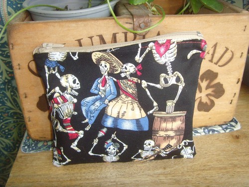 TOTENKOPF TAG DER TOTEN BAUMWOLLE GELDBÖRSE REISSVERSCHLUSS GESCHENK 16cm x 13cm GEFÜTTERT SCHWARZ - Bild 1 von 2