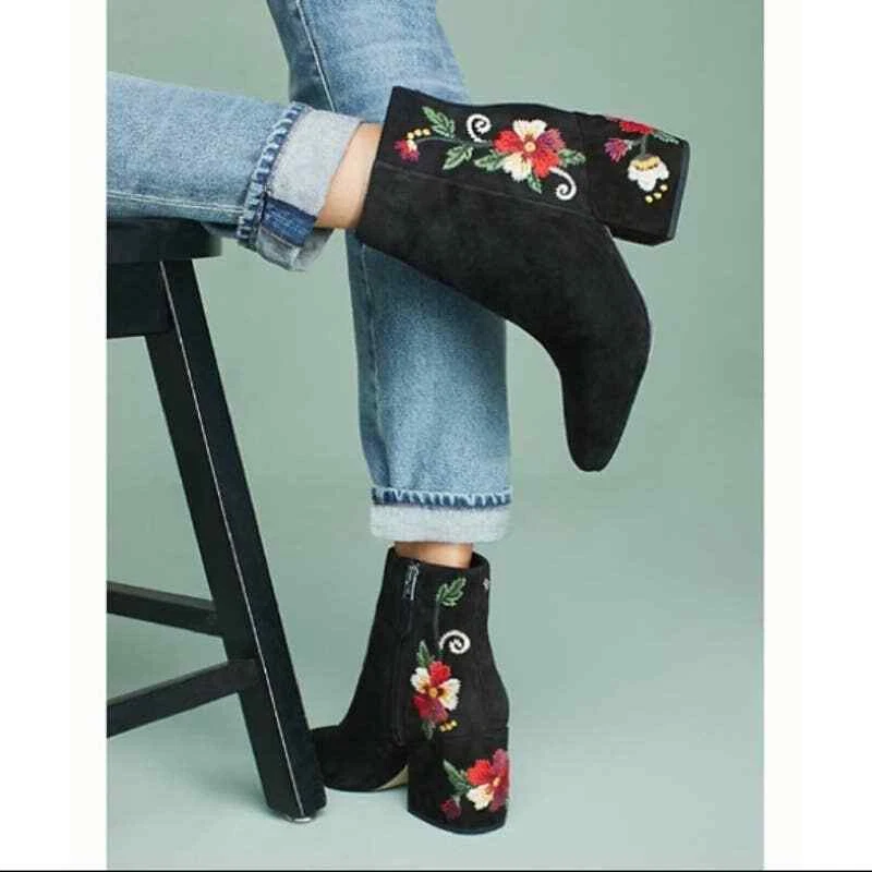 Sam edelman embroidered clearance booties