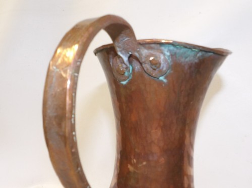 Large Vintage 12" Hand Hammered Copper Pitcher - Picture 3 of 6