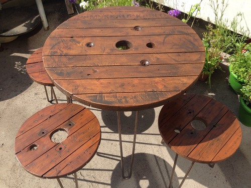 Wooden Garden Furniture Set Table And Stools Upcycled Cable Reel Drums - Picture 6 of 6