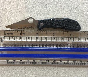 Spyderco-Serrated-Single-Blade-Seki-City-Japan-Knife
