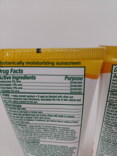 2 Alba Botanica Hawaiian Face Broad Spectrum  SPF 50, Island Vibe Exp 02/25 - Picture 4 of 4