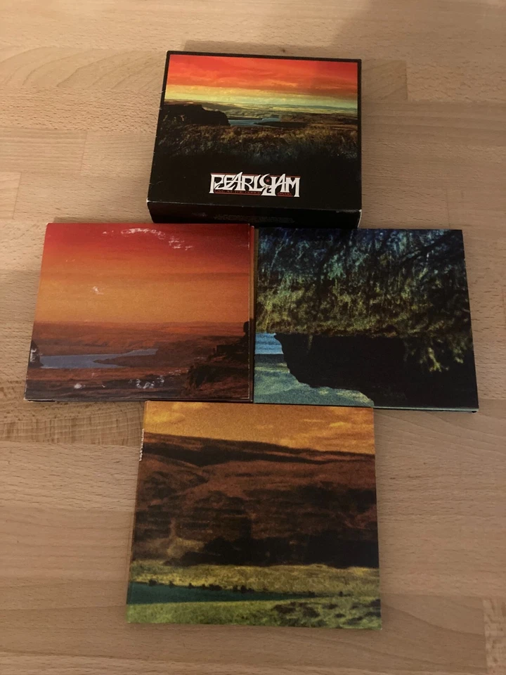 Pearl Jam - Live at the Gorge 05/06 Box-Set - 6 CDs - Bild 2 von 2