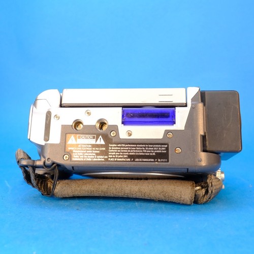 Tested HITACHI DZ-GX5040E DVD CAM, Camcorder, Video Camera Low Res, Student - Picture 7 of 7