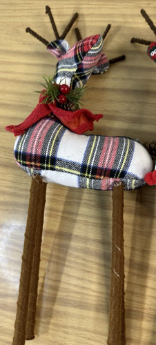 Reindeer Figurines- Set of 4 - Picture 5 of 12