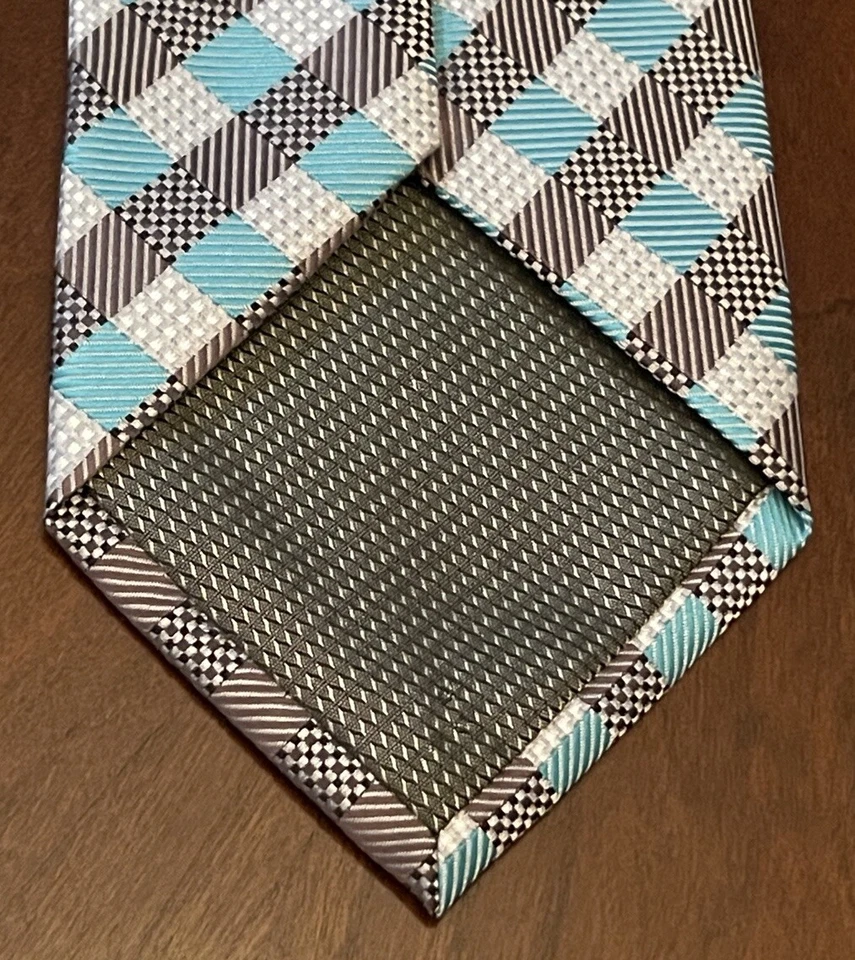 Corbata Alexander Julian Colores Hecha a Mano 100% Poliéster Hombre Hecha en China Foto 2 de 4