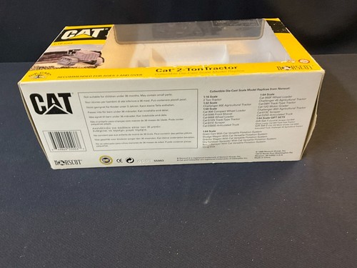 Norscot CAT 2-Ton Tractor 1:16 scale replica - Picture 6 of 7