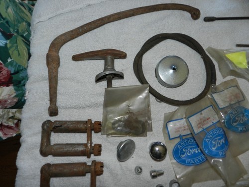 Antique FORD Parts 1916-39 Assorted estate Lot - Picture 2 of 21