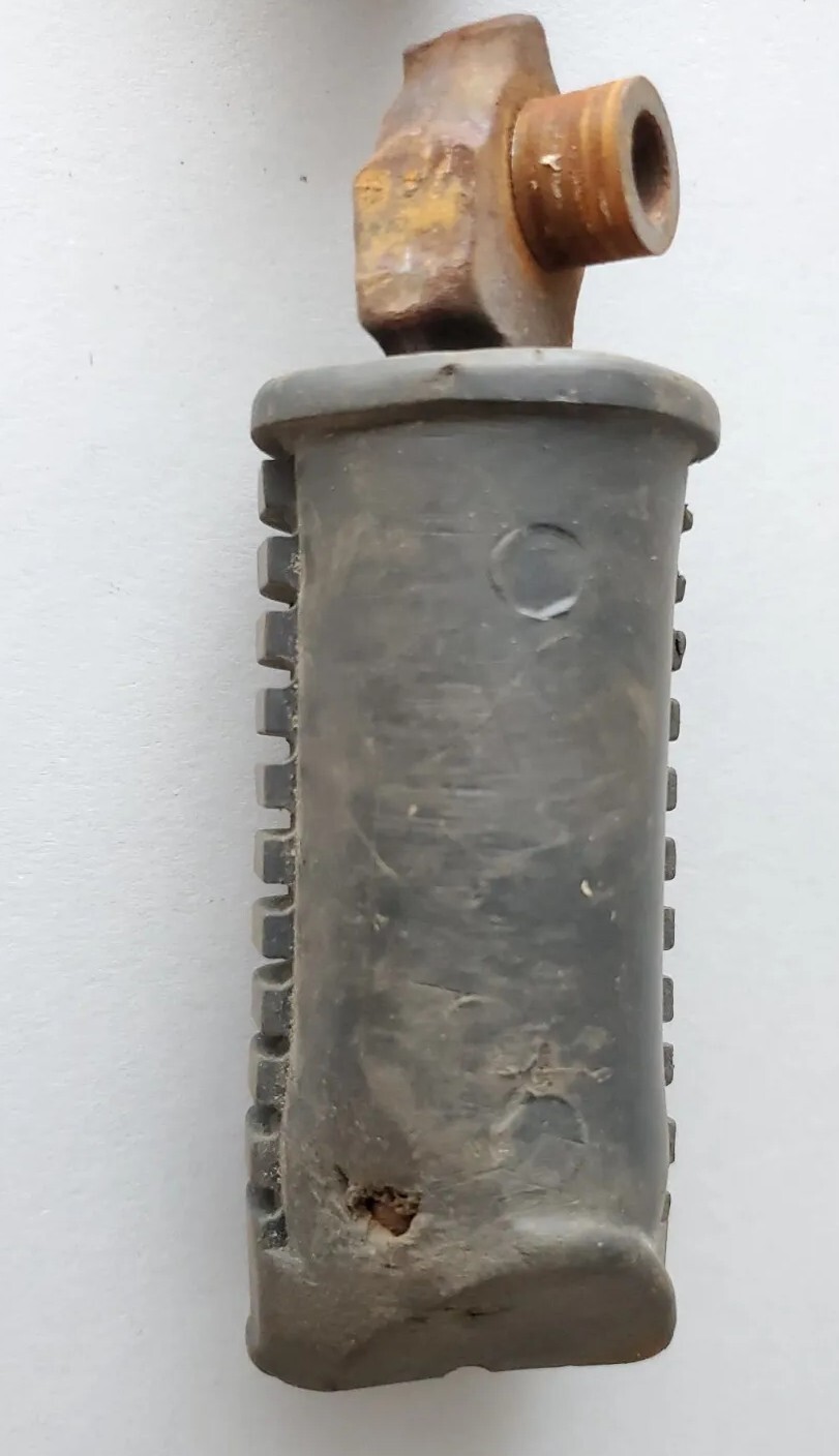 Picture 4 of 11
