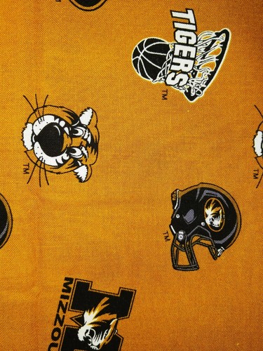 Nebraska Huskers Collegiate Fabric Material Cotton by the yard - Bild 11 von 21