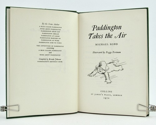 PADDINGTON TAKES THE AIR Michael Bond 1970 Collins 1st/1st HBDJ EXC L1 - Foto 6 di 7