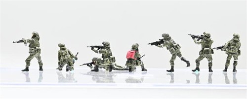 für 3R Russische Kampfgruppe 8 Mitglieder Gruppe 1/72 Figur Fertigmodell - Bild 2 von 3