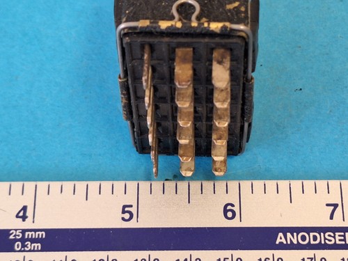 Jones Plug ~ 18 Pin Male ~ Medium size with shell ~ 12 pins across 6 pins inline - Photo 10/10