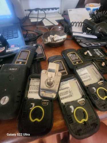 Radia Motorola różne, baterie, tylko części 28 sztuk - Zdjęcie 10 z 11