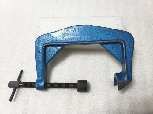 Kent-Moore J-22269-01  Specialty Tool For Assisting In Piston Removal