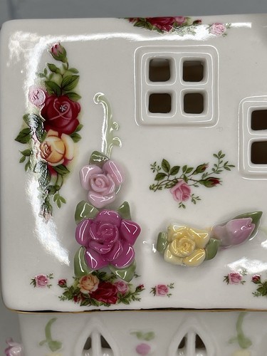 Royal Albert Old Country Roses Church w/Steeple Tealight Votive Candle Holder - Bild 7 von 21