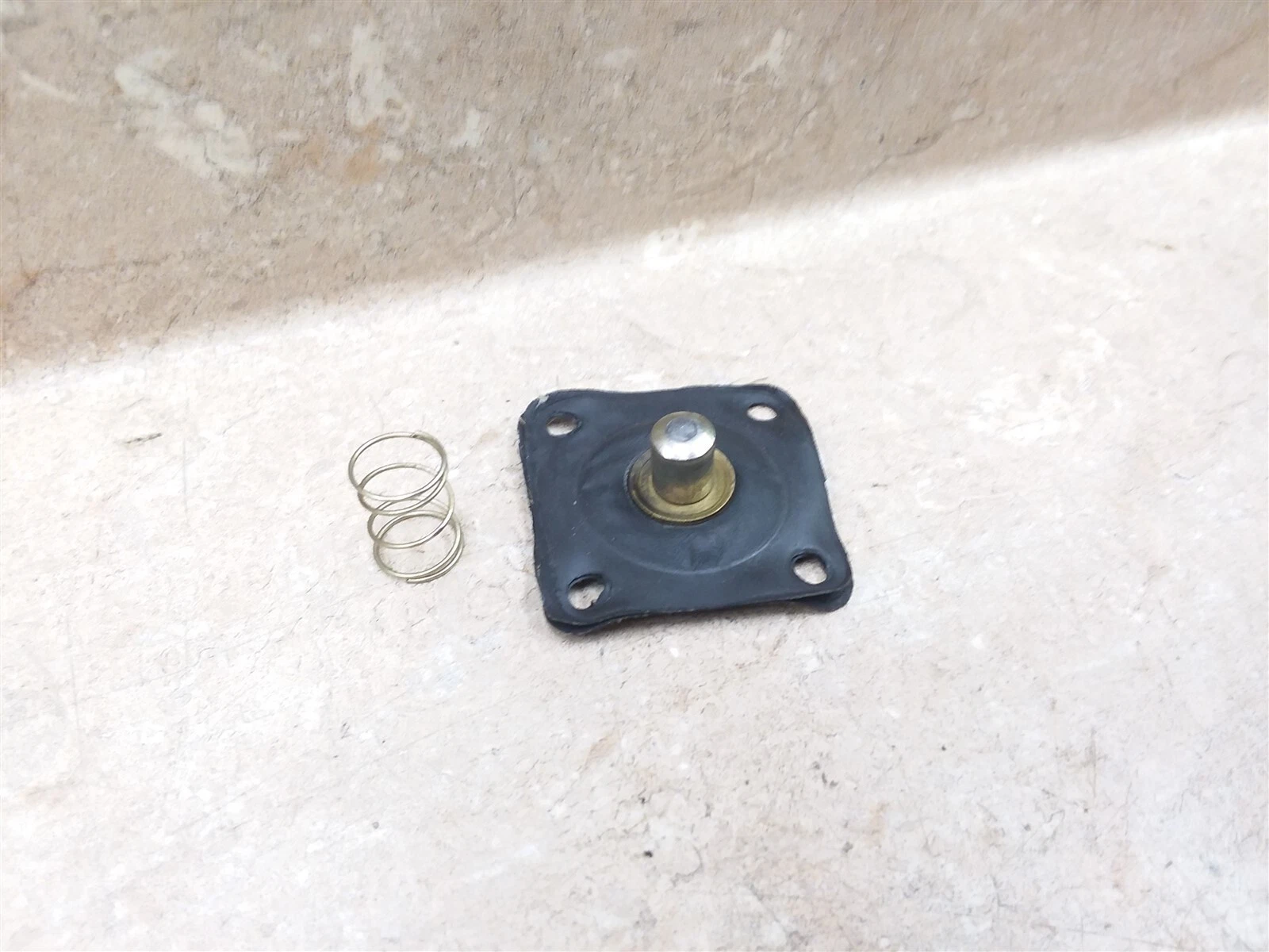 Kawasaki KZ650-SR KZ650-D Carburetor Accelerator Pump Gasket SA AP-