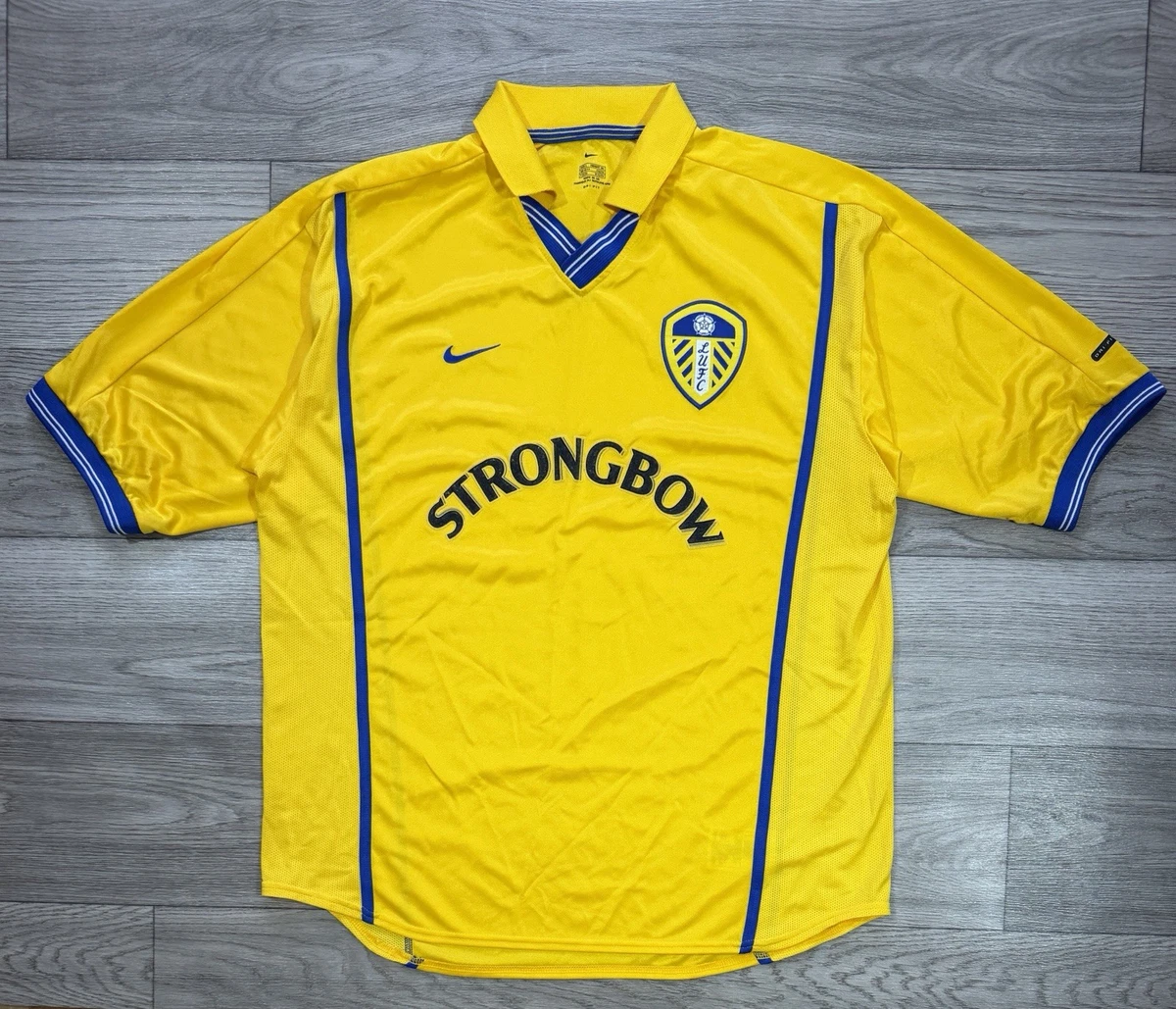 Nike Leeds United International Club Soccer Fan Apparel and