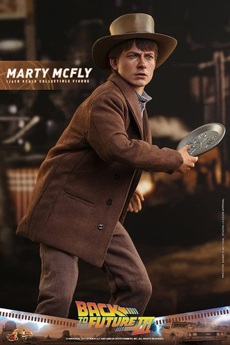 Movie Masterpiece Back to the Future Pt.3 Marty McFly Action Figure HotToys - Picture 4 of 9