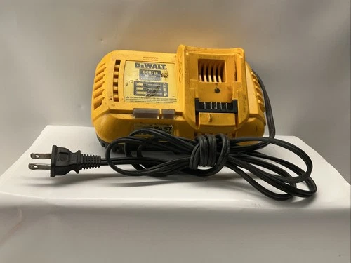 New Dewalt DCB118 20V 20 Volt Max Fast Charger ⭐️FOR PARTS⭐️