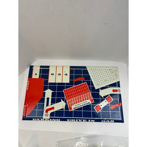 Vintage 60er Jahre Brumberger Tri-Level Tankstelle Stahlbau Set mit Box - Bild 20 von 24