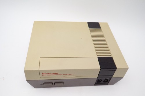 Nintendo Entertainment System NES-001 Console 1985 originale non testata vintage - Foto 4 di 11