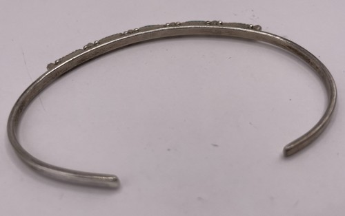 Vintage Sterling Silver 925 Dainty Cuff Bracelet w/ Turquoise Stones (4.4g) - Picture 7 of 7