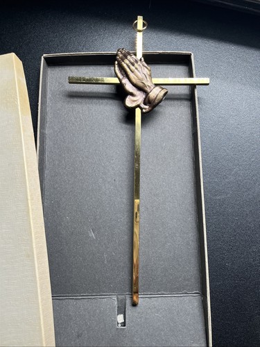 Vintage~Brass~10" x 5" ~Religious Crucifix Cross w/Folded Praying Hands In Box - Picture 3 of 5