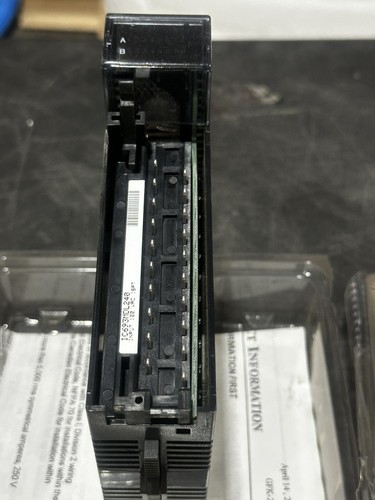 GE Fanuc 90-30Series 16PT Programmable Controller Input Module IC693MDL240G - Picture 3 of 3