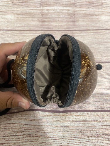 Coconut Shell Purse Crossbody Bag Zippered Closure Hand Made - Picture 5 of 6