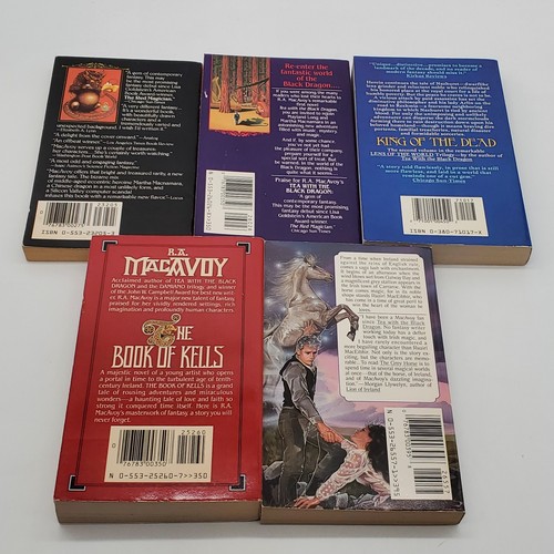 RA MacAvoy PB Book Lot Fantasy Tea with the Black Dragon, Book of Kells & More - Picture 3 of 12