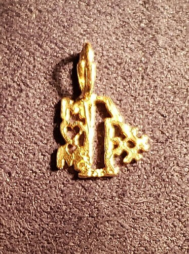 14k Yellow Gold Plated #1 MOM Pendant - Picture 2 of 4