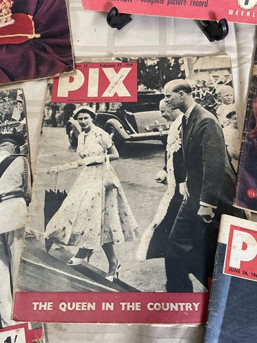 Vintage 1950s Queen Elizabeth II Pix 8 magazines Coronation Royal Wedding Plus - Picture 6 of 9