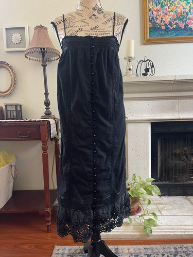 Billabong Women's Midi Dress M Black Goth Dark romantic Spagetti Strap Lace Hem