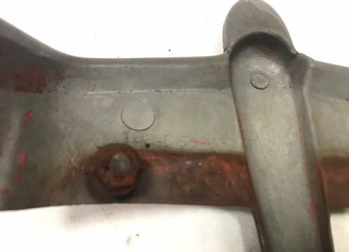 OEM USED MASSEY FERGUSON TRACTOR HOOD ORNAMENT 182564M2 MF50 MF65 MF98 MFSUPER95 - Picture 5 of 5