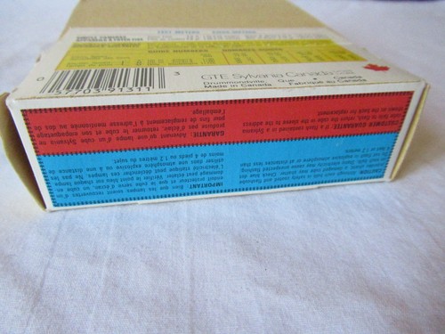 Old Stock 1990's GTE Sylvania Blue Dot Flash Cubes 2 Cubes  - Picture 4 of 4