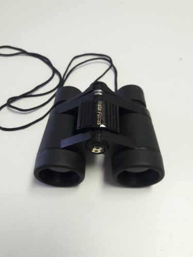 Bushnell Powerview 4X30 Compact Binoculars Insta Focus Great Condition - Picture 2 of 6
