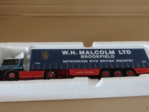 CORGI 75806 MAN CURTAINSIDE W H MALCOLM LTD BROOKFIELD 1:50 SCALE - Picture 3 of 17