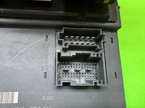 A9069004800 A9069027500 9065450101 Mercedes Benz VW Crafter Caja Fusibles - Picture 4 of 7