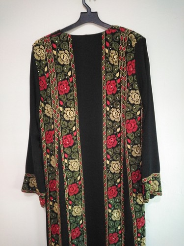 Women's thobe of Jordanian heritage, embroidery - Picture 4 of 5