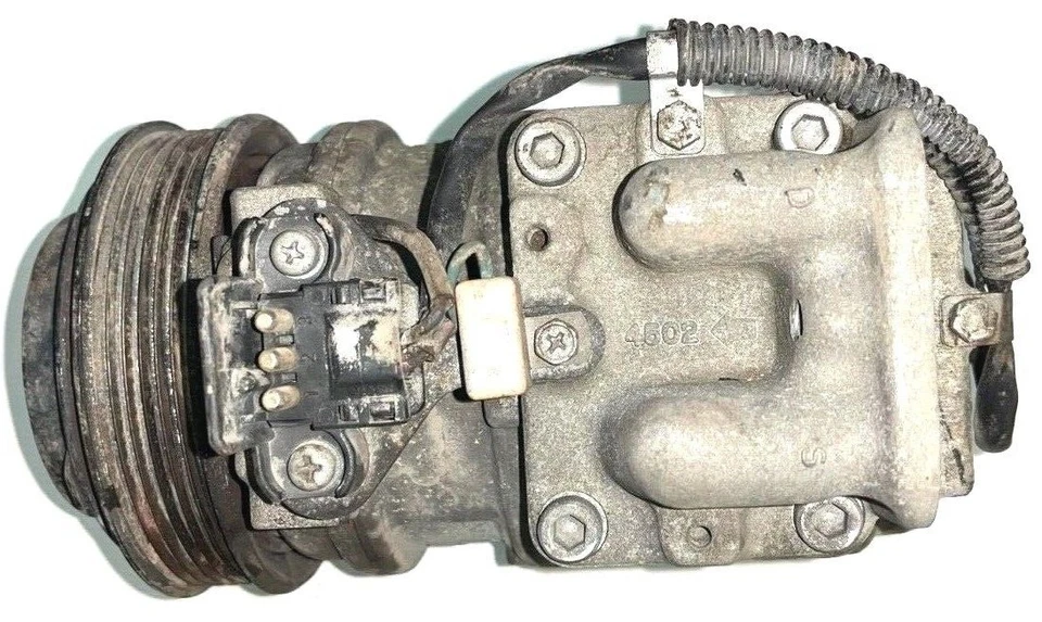 Насос воздушного компрессора кондиционера Mercedes Benz Denso SL600 1997 0002300511 б/у - Изображение 2 из 3