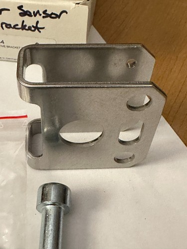 ifm Electronic E21084 05 Protective Bracket Rod - New Fast Ship from USA - Picture 4 of 5