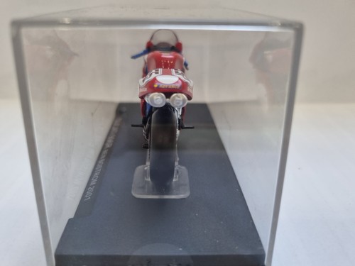 Ducati 996R Ben Bostrom 2001 - 1:24 - Diecast racing motorcycle model - Picture 5 of 5