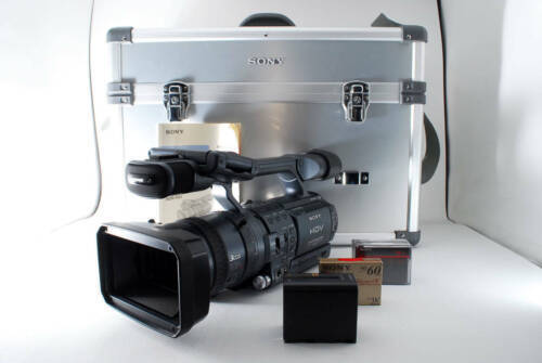 Sony HVR-Z5J HDV Definition Handheld Professional Camcorder Sony HVR-Z5J HDV Definition Handheld Professional Camcorder