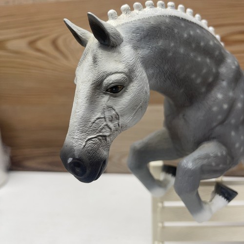 RARE Vintage Nylint Jumping Dutch Warmblood in Dapple Grey Horse - Picture 10 of 11