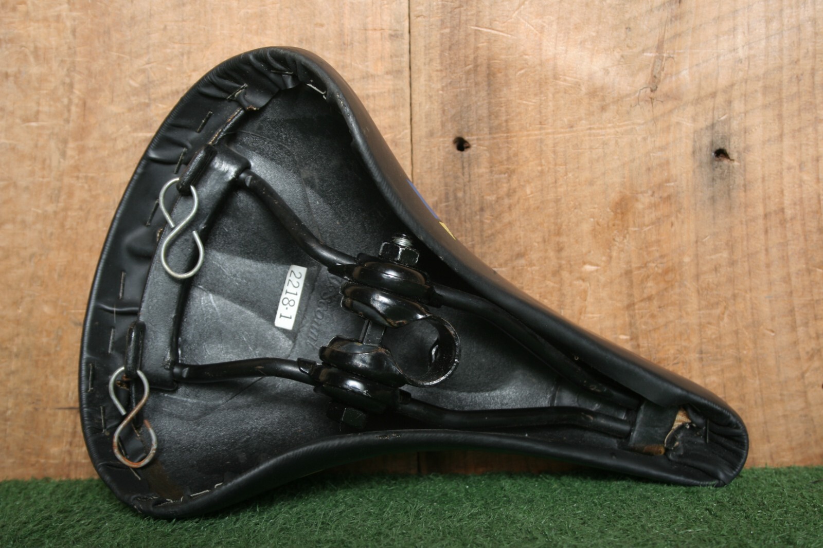 Vintage SCHWINN Viscount 2218 Mountain Bike Bicycle Saddle Seat eBay