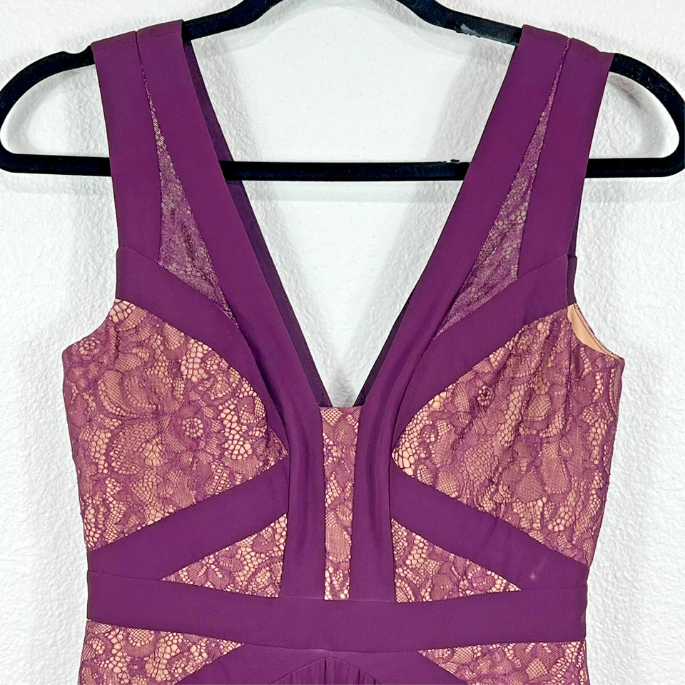 Vestido BCBGMax Azria para mujer 0 puerto profundo Evonne plisado con recortes de encaje Foto 2 de 4