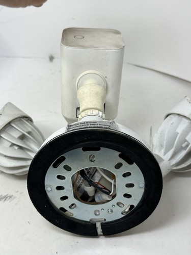 ✅ Ring Floodlight Cam Wired Plus Security Camera - 2210C-XYZ✅ - Picture 6 of 13