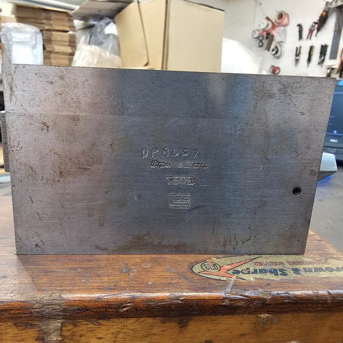 Brown & Sharpe Magnetic Mag V-Block 5.25Lx2.5Wx3.25H" 2.375W" V Model 750D - Imagen 6 de 13